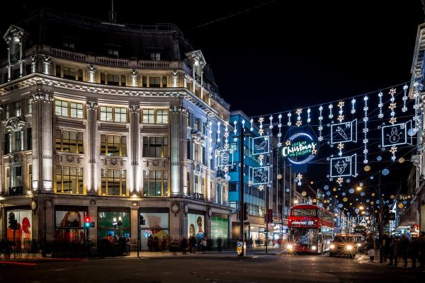 Private Christmas Lights Tour: Tower Bridge lit up at night
