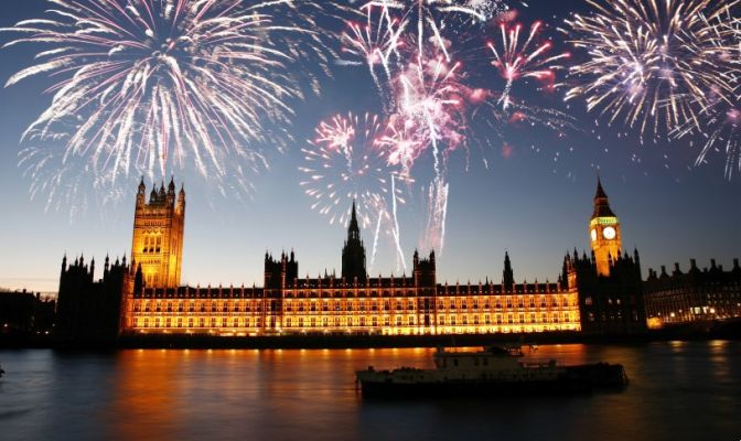 Spectacular New Year's Eve fireworks aboard the London Rose